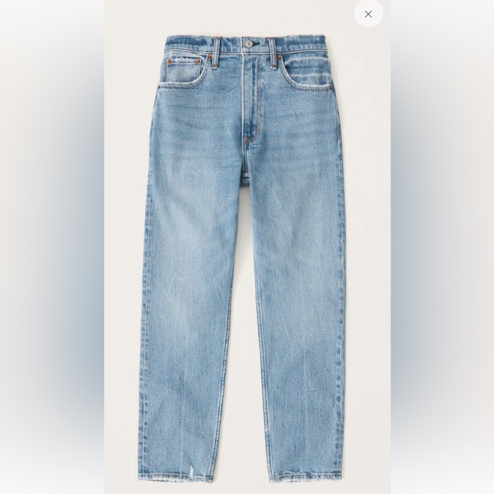 Abercrombie Mom Highrise jeans. 28 (6) Long